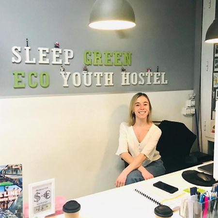 Sleep Green - Certified Eco Youth Hostel Barselona Dış mekan fotoğraf